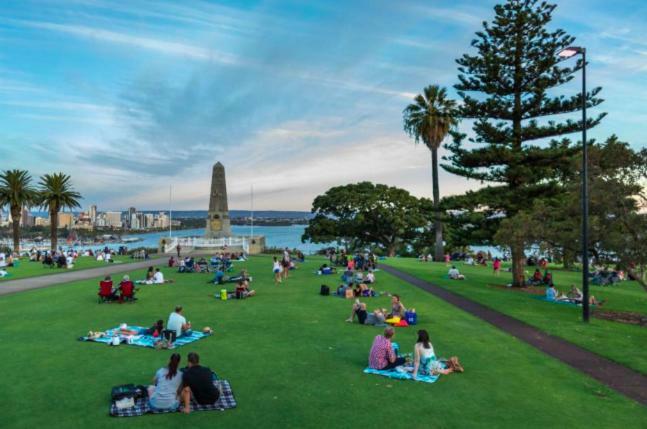 The Churchill Apartman Perth Kültér fotó